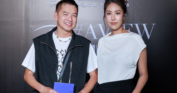 Quang Minh cùng vợ kém tuổi đi sự kiện, tiết lộ cuộc sống hôn nhân: góc nhìn mới cho người chơi Việt - hình ảnh - go88bet.vip