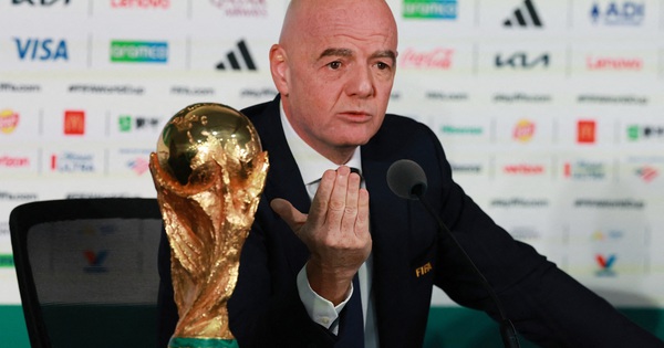 FIFA Bất Ngờ Đề Xuất Đổi Luật Đá Luân Lưu Trước World Cup 2026, Infantino Bảo Vệ Quy Định Nghỉ Uống Nước - hình ảnh - go88bet.vip FIFA Bất Ngờ Đề Xuất Đổi Luật Đá Luân Lưu Trước World Cup 2026, Infantino Bảo Vệ Quy Định Nghỉ Uống Nước - hình ảnh - go88bet.vip