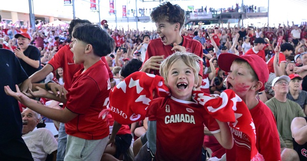 GO88 cược bóng đá: CĐV Canada mở hội sau chiến thắng lịch sử 6-0 tại World Cup 2026 - hình ảnh - go88bet.vip GO88 cược bóng đá: CĐV Canada mở hội sau chiến thắng lịch sử 6-0 tại World Cup 2026 - hình ảnh - go88bet.vip