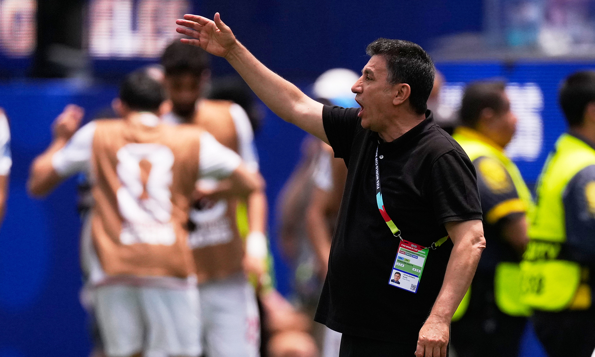 HLV Ghalenoei: ‘Iran bất bại là kỳ tích World Cup’ - hình ảnh - go88bet.vip