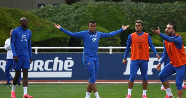 GO88 cược bóng đá: Căng thẳng bao trùm đội tuyển Pháp, Mbappe rời sân tập giữa chừng - hình ảnh - go88bet.vip GO88 cược bóng đá: Căng thẳng bao trùm đội tuyển Pháp, Mbappe rời sân tập giữa chừng - hình ảnh - go88bet.vip