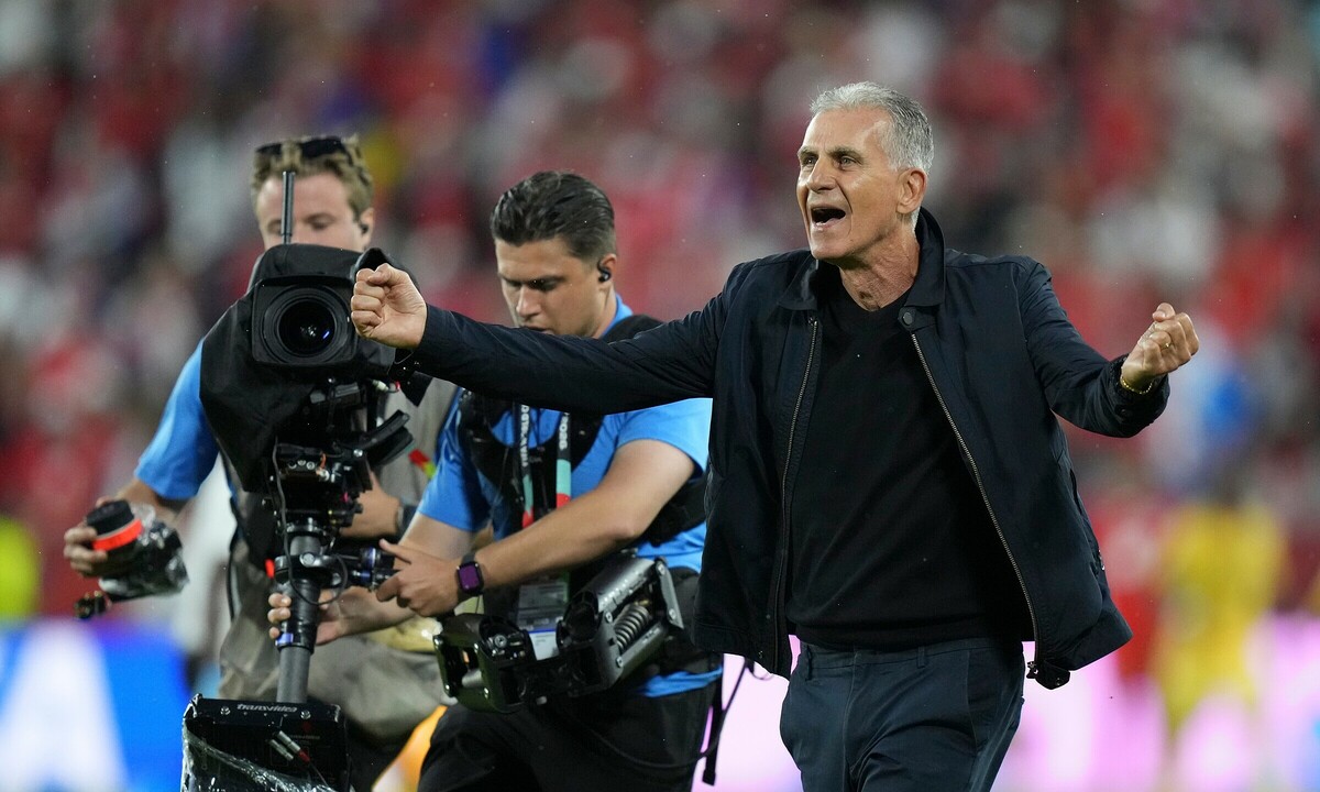 HLV Carlos Queiroz lập kỷ lục ở World Cup: Khoảnh khắc lịch sử cho bóng đá thế giới - hình ảnh - go88bet.vip