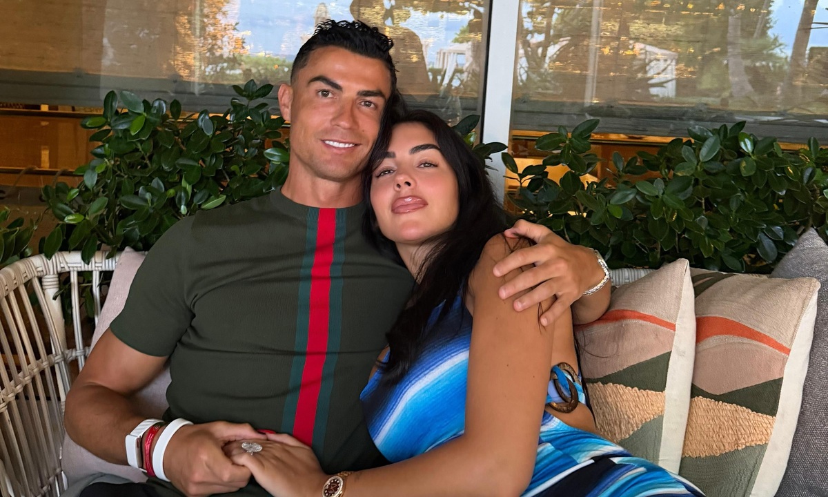 Thưởng tân thủ GO88: Câu chuyện tình 10 năm của Ronaldo và Georgina truyền cảm hứng cho hành trình mới - hình ảnh - go88bet.vip Thưởng tân thủ GO88: Câu chuyện tình 10 năm của Ronaldo và Georgina truyền cảm hứng cho hành trình mới - hình ảnh - go88bet.vip