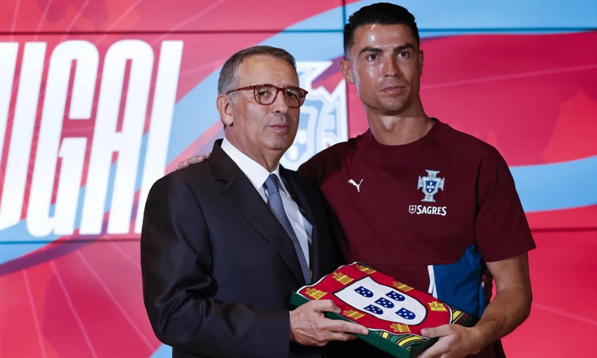 Cá cược thể thao uy tín: Ronaldo nhận quốc kỳ, Bồ Đào Nha quyết vô địch World Cup 2026 - hình ảnh - go88bet.vip