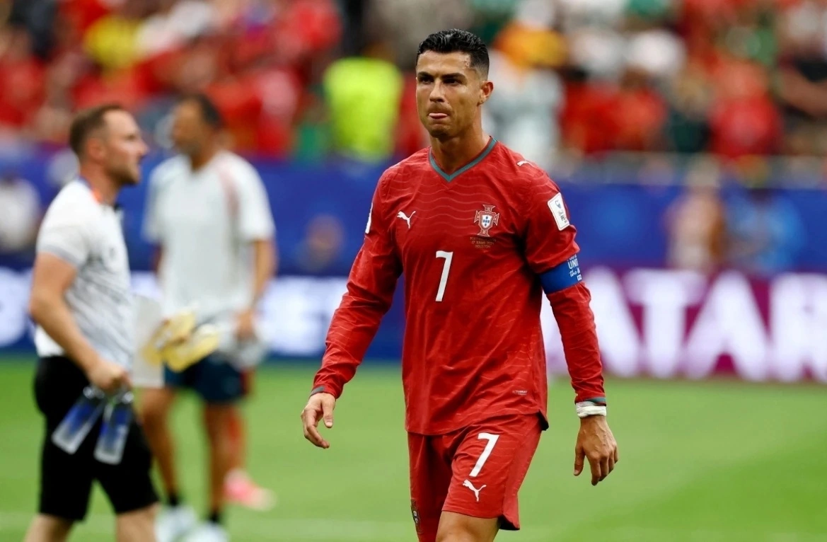 Cầu thủ CHDC Congo thừa nhận không kèm Ronaldo: Cơ hội cho fan cá cược GO88 phân tích trận đấu - hình ảnh - go88bet.vip