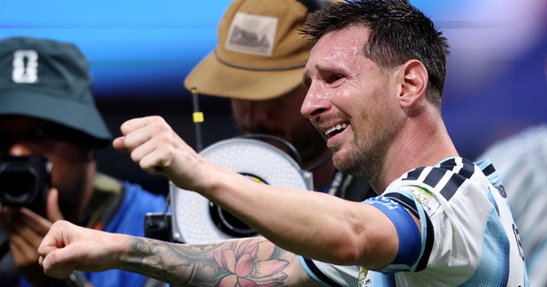 Messi nước mắt ràn rụa khi Argentina thắng nghẹt thở Ai Cập: Cảm xúc vỡ òa của nhà vua!: góc nhìn mới cho người chơi Việt - hình ảnh - go88bet.vip