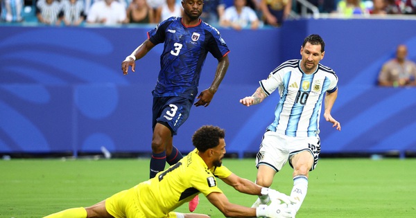 Messi nói đùa mà… rất thật ‘cầu thủ Cabo Verde đá tôi tơi tả, rồi xin chữ ký’ - hình ảnh - go88bet.vip