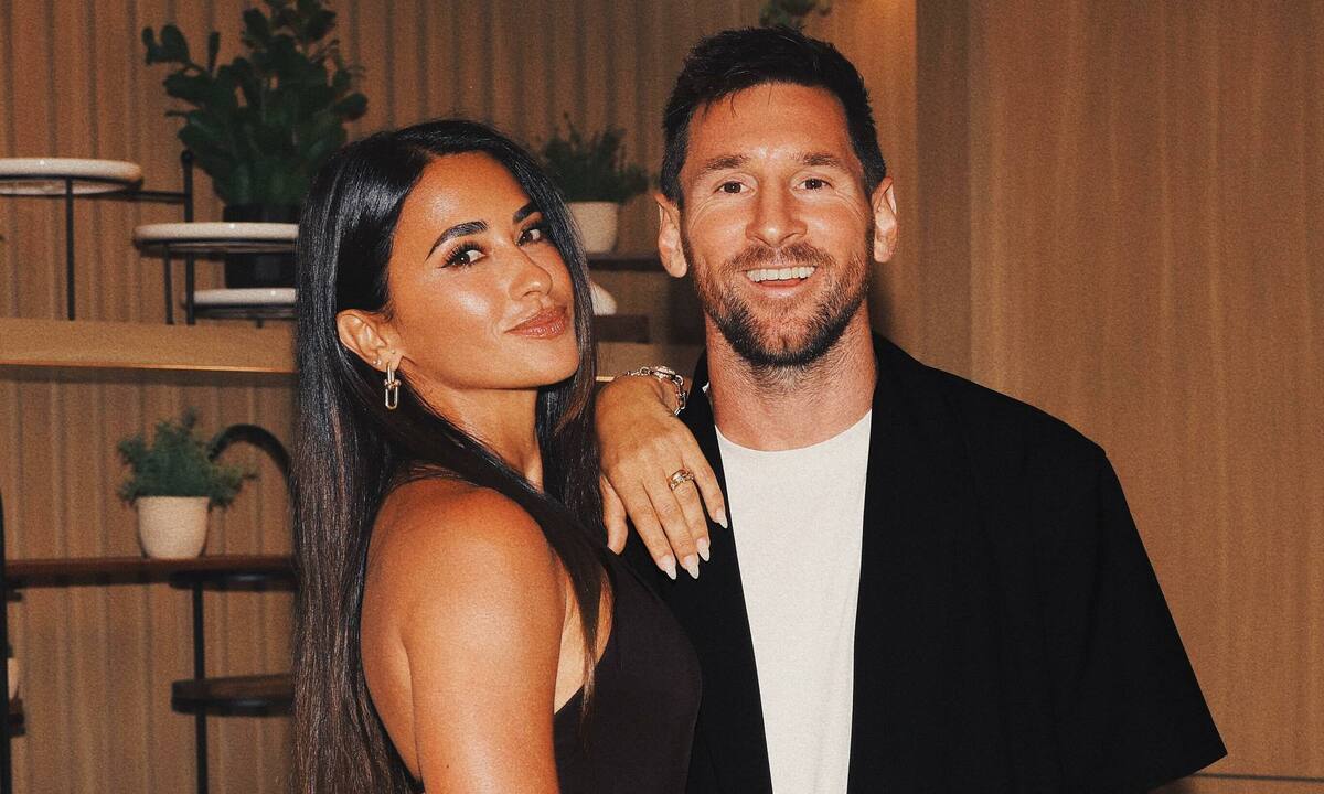 GO88 chính thức: Câu chuyện tình 30 năm của Messi và vợ người mẫu truyền cảm hứng cho fan Việt - hình ảnh - go88bet.vip